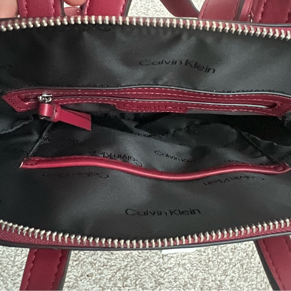 🎉 HP X 2 New with tags Calvin Klein bag pack style bag Red - Picture 9 of 11